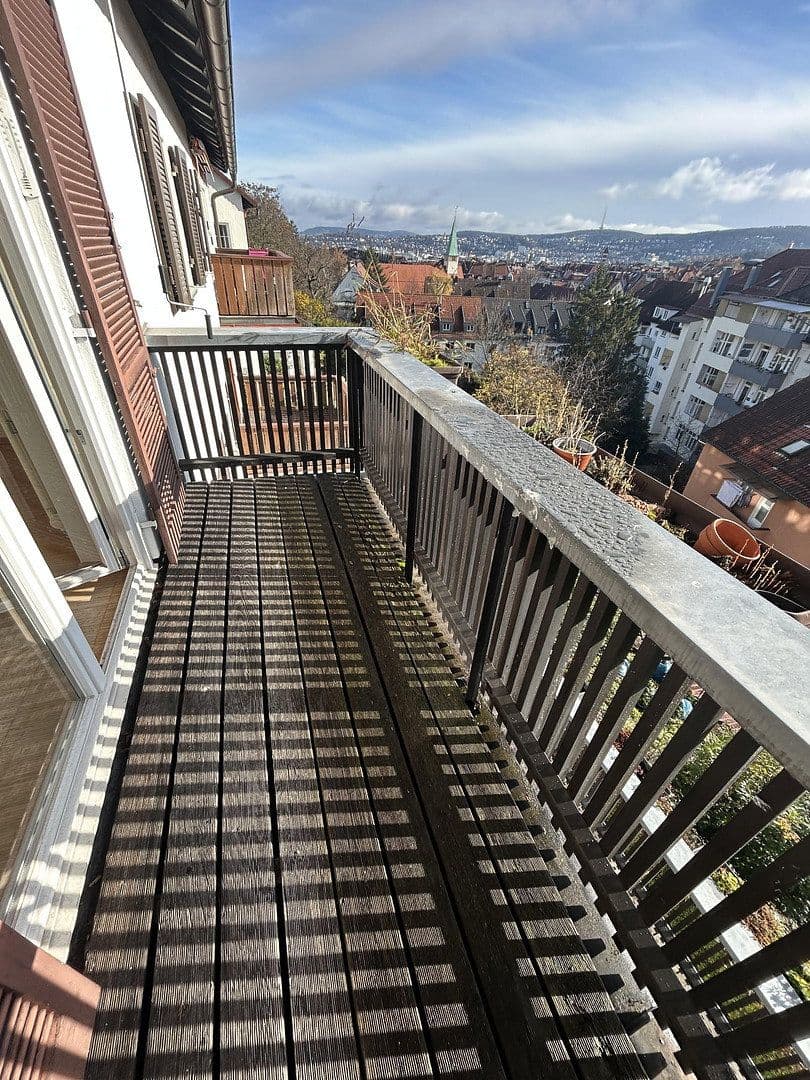 Prenájom bytu 2-izbový 72 m², Stuttgart, Bádensko-Wurttembersko Prenájom bytu 2-izbový 72 m², Stuttgart, Bádensko-Wurttembersko