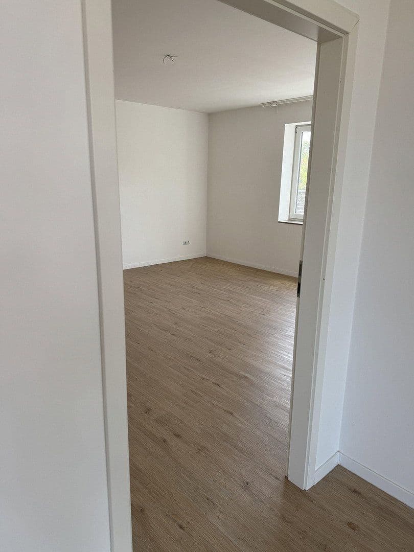 Prenájom bytu 3-izbový 88 m², Bergen, Dolné Sasko Prenájom bytu 3-izbový 88 m², Bergen, Dolné Sasko