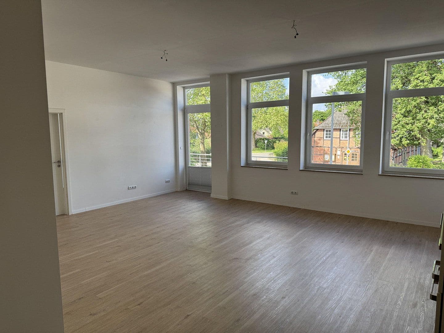 Prenájom bytu 3-izbový 88 m², Bergen, Dolné Sasko Prenájom bytu 3-izbový 88 m², Bergen, Dolné Sasko