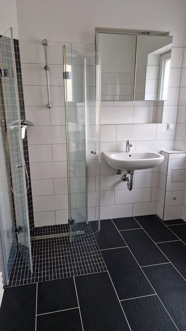 Prenájom domu 98 m², pozemek 150 m², Offenbach, Hesensko Prenájom domu 98 m², pozemek 150 m², Offenbach, Hesensko