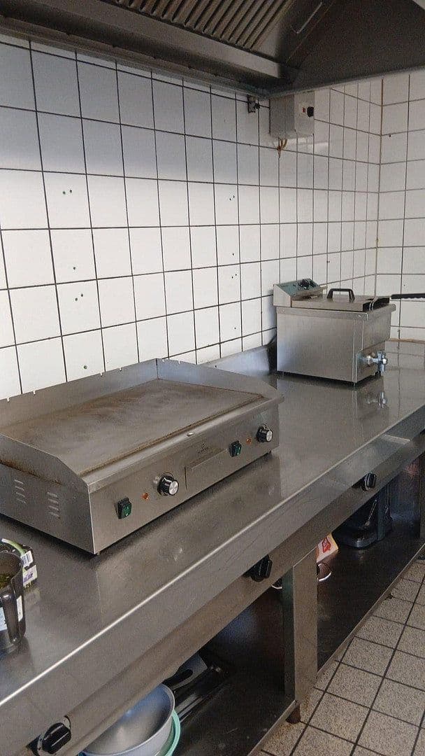 Prenájom nebytového priestoru 107 m², Löwensteinerstr.7, Obersulm, Bádensko-Wurttembersko Prenájom nebytového priestoru 107 m², Löwensteinerstr.7, Obersulm, Bádensko-Wurttembersko