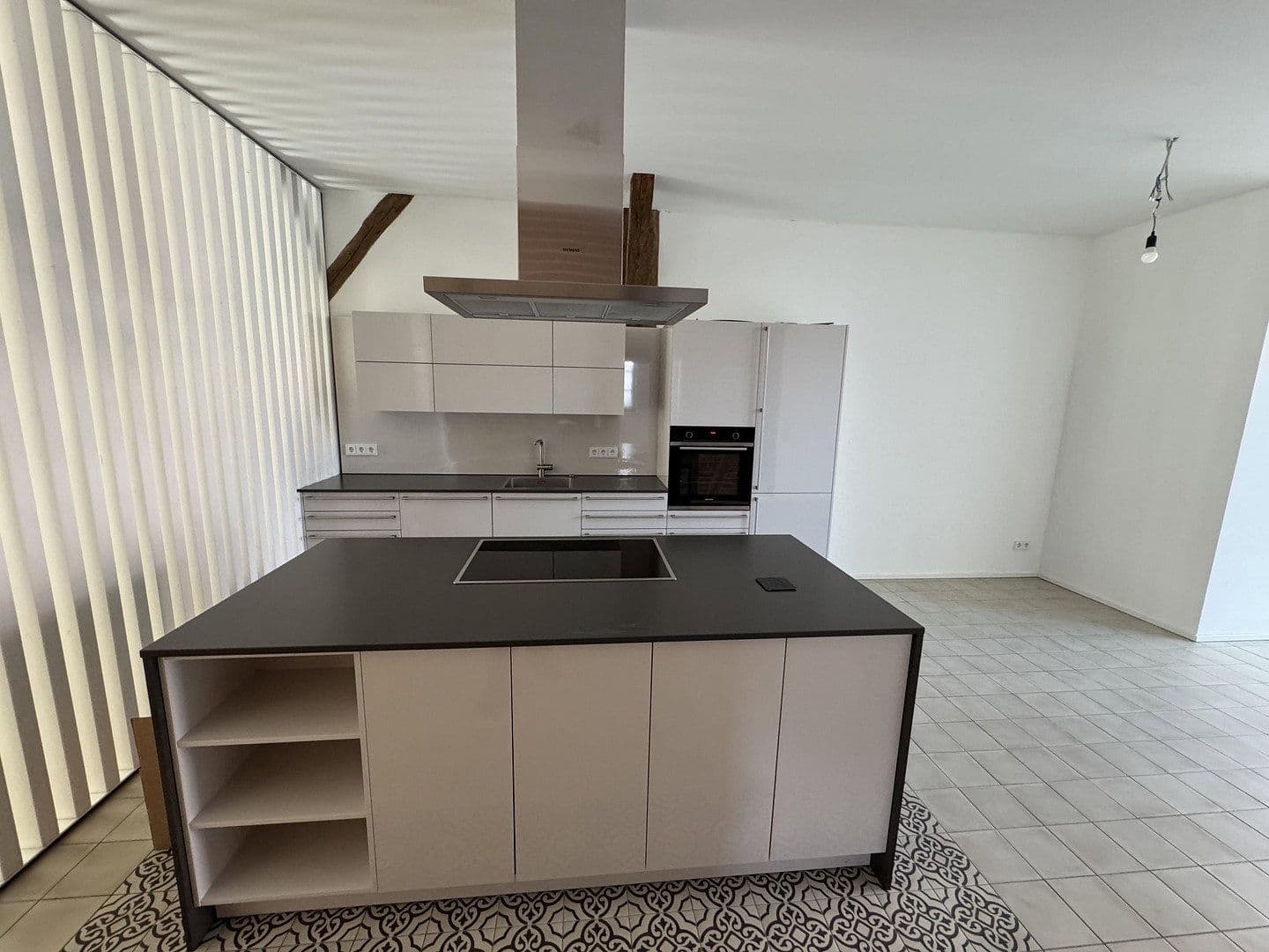 Prenájom bytu 5-izbový 126 m², Eutin, Šlezvicko-Holštajnsko Prenájom bytu 5-izbový 126 m², Eutin, Šlezvicko-Holštajnsko