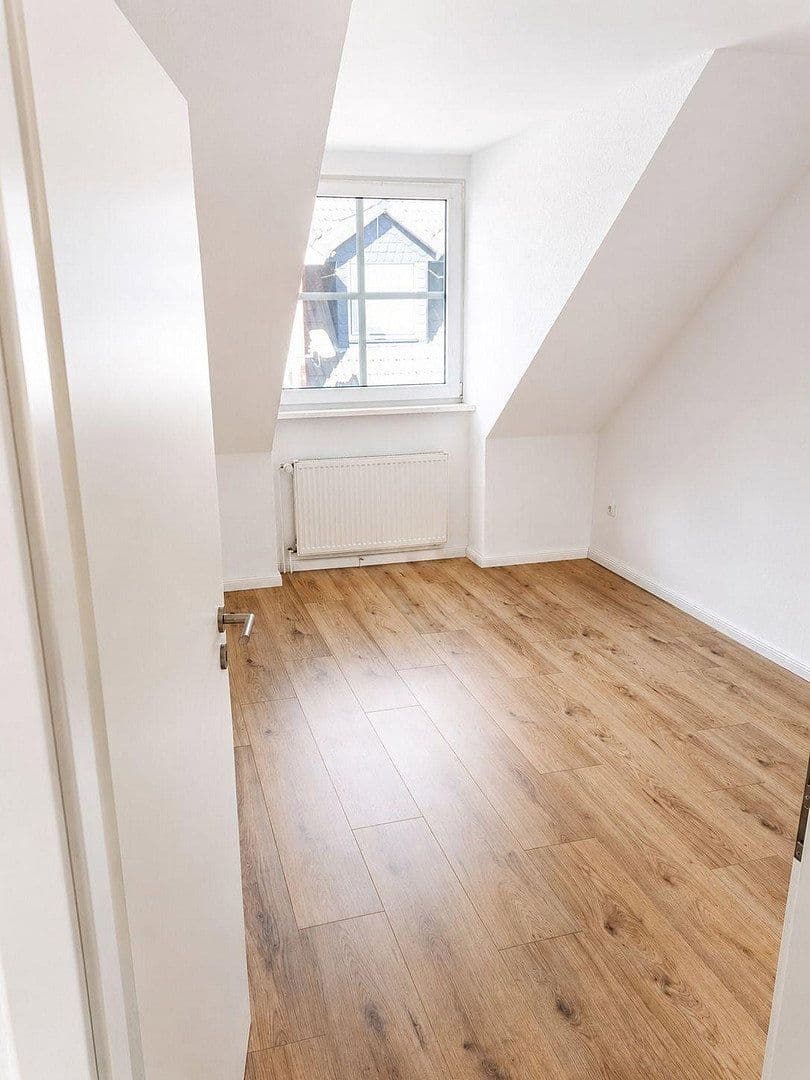 Prenájom bytu 4-izbový 74 m², Grasseler Straße 90, Braunschweig, Dolné Sasko Prenájom bytu 4-izbový 74 m², Grasseler Straße 90, Braunschweig, Dolné Sasko