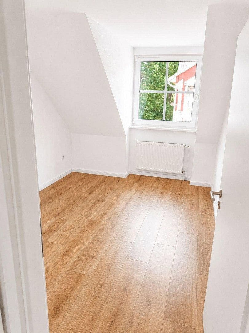 Prenájom bytu 4-izbový 74 m², Grasseler Straße 90, Braunschweig, Dolné Sasko Prenájom bytu 4-izbový 74 m², Grasseler Straße 90, Braunschweig, Dolné Sasko