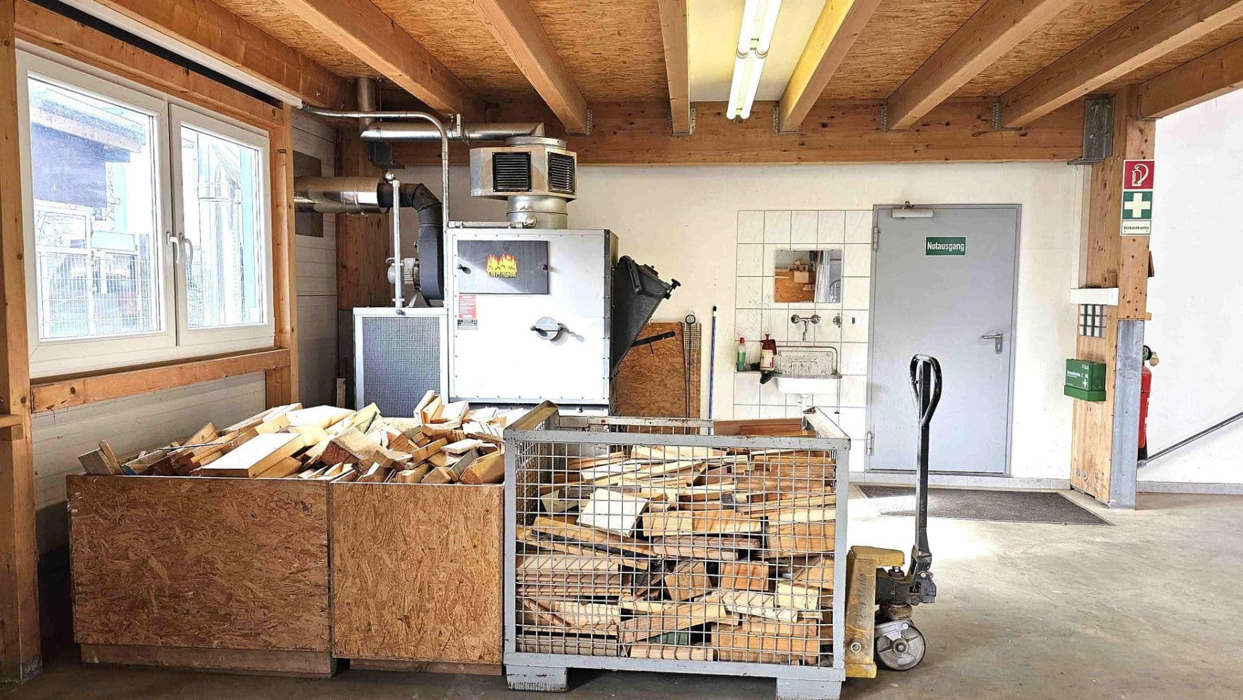Prenájom nebytového priestoru 1.020 m², Große Isel 9, Neu-Ulm, Bavorsko Prenájom nebytového priestoru 1.020 m², Große Isel 9, Neu-Ulm, Bavorsko