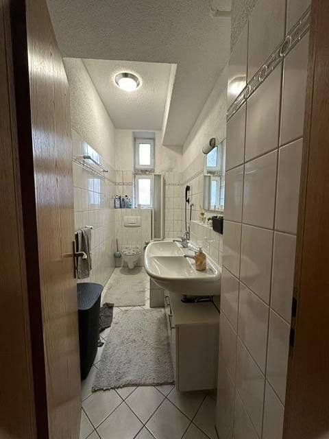 Predaj bytu 3-izbový 69 m², Breitlacher Straße, Frankfurt am Main, Hesensko Predaj bytu 3-izbový 69 m², Breitlacher Straße, Frankfurt am Main, Hesensko