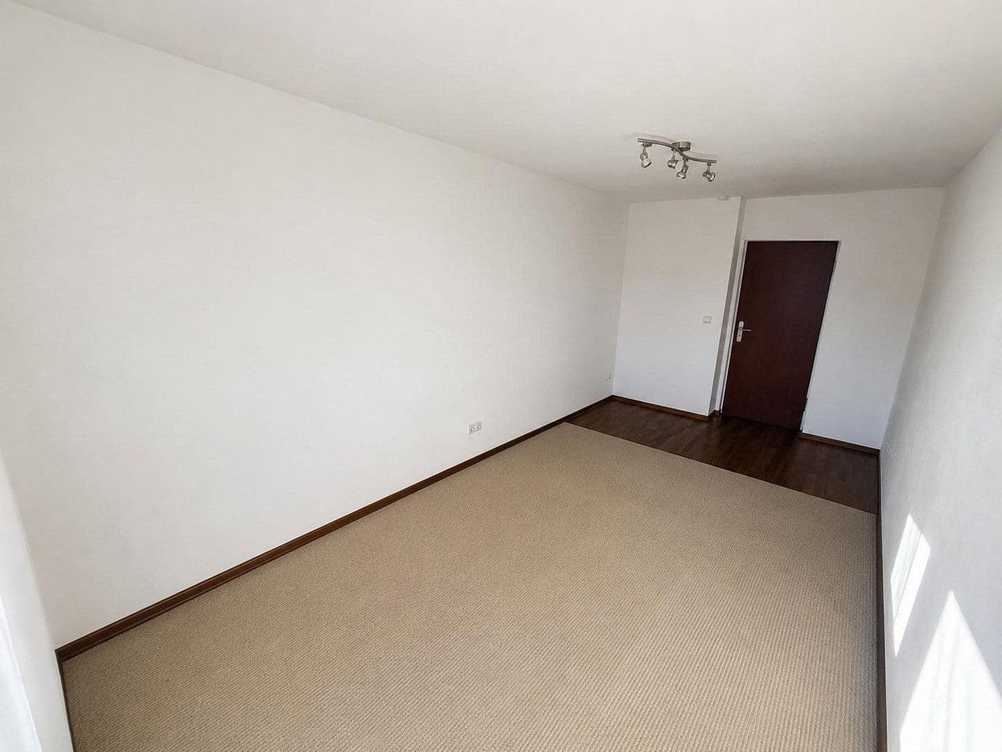 Predaj bytu 3-izbový 82 m², Nürnberg, Bavorsko Predaj bytu 3-izbový 82 m², Nürnberg, Bavorsko