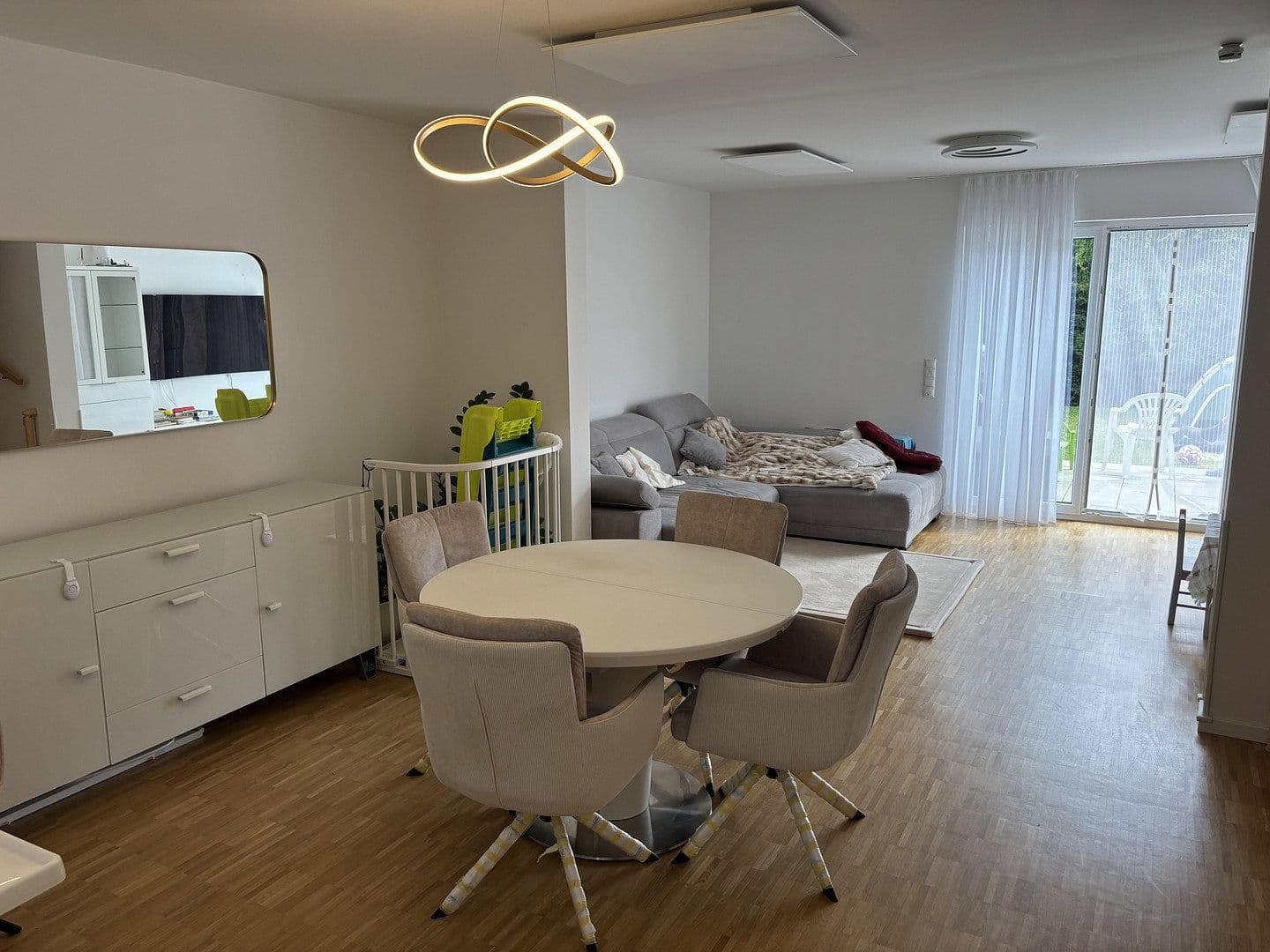 Prenájom domu 144 m², pozemek 170 m², Schulstrasse 29d, Mutterstadt, Porýnie-Falcko Prenájom domu 144 m², pozemek 170 m², Schulstrasse 29d, Mutterstadt, Porýnie-Falcko