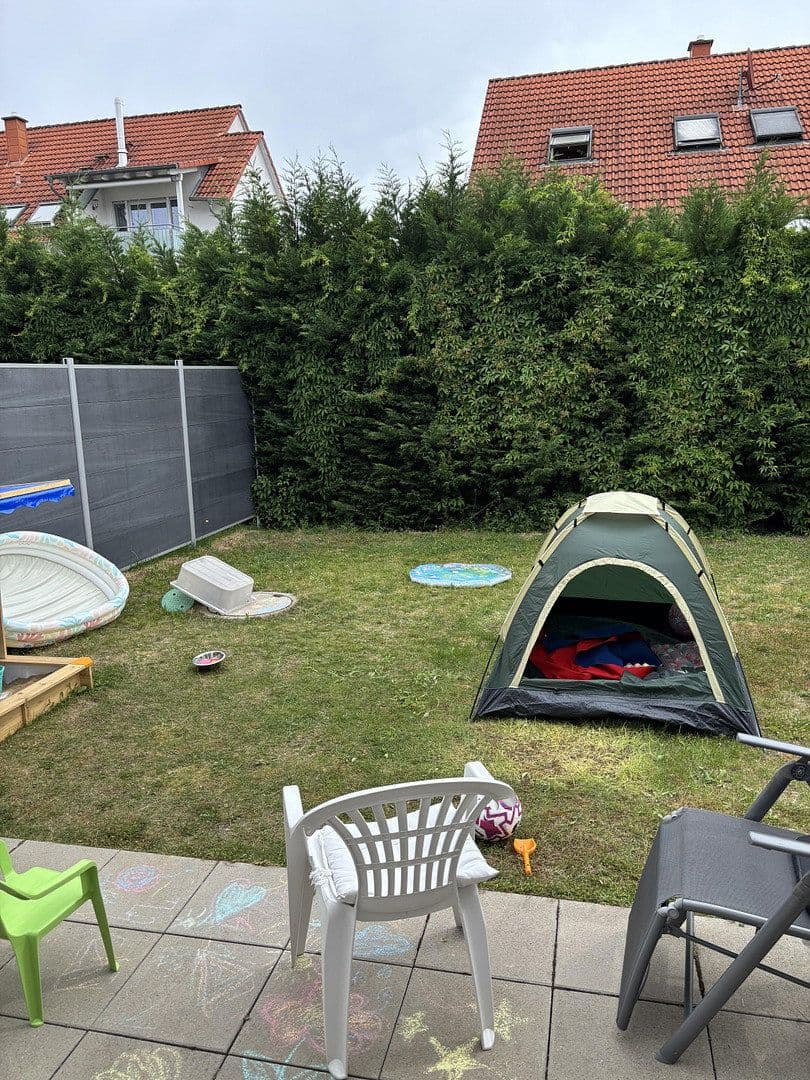 Prenájom domu 144 m², pozemek 170 m², Schulstrasse 29d, Mutterstadt, Porýnie-Falcko Prenájom domu 144 m², pozemek 170 m², Schulstrasse 29d, Mutterstadt, Porýnie-Falcko
