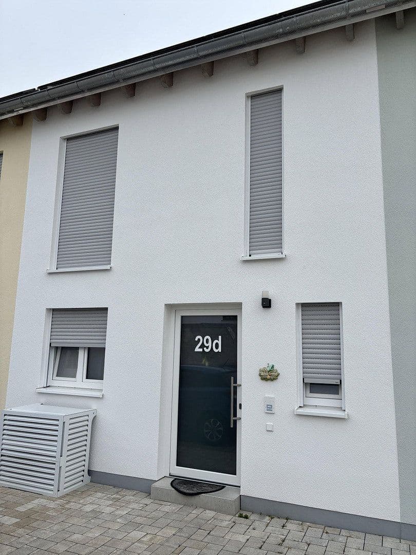 Prenájom domu 144 m², pozemek 170 m², Schulstrasse 29d, Mutterstadt, Porýnie-Falcko Prenájom domu 144 m², pozemek 170 m², Schulstrasse 29d, Mutterstadt, Porýnie-Falcko