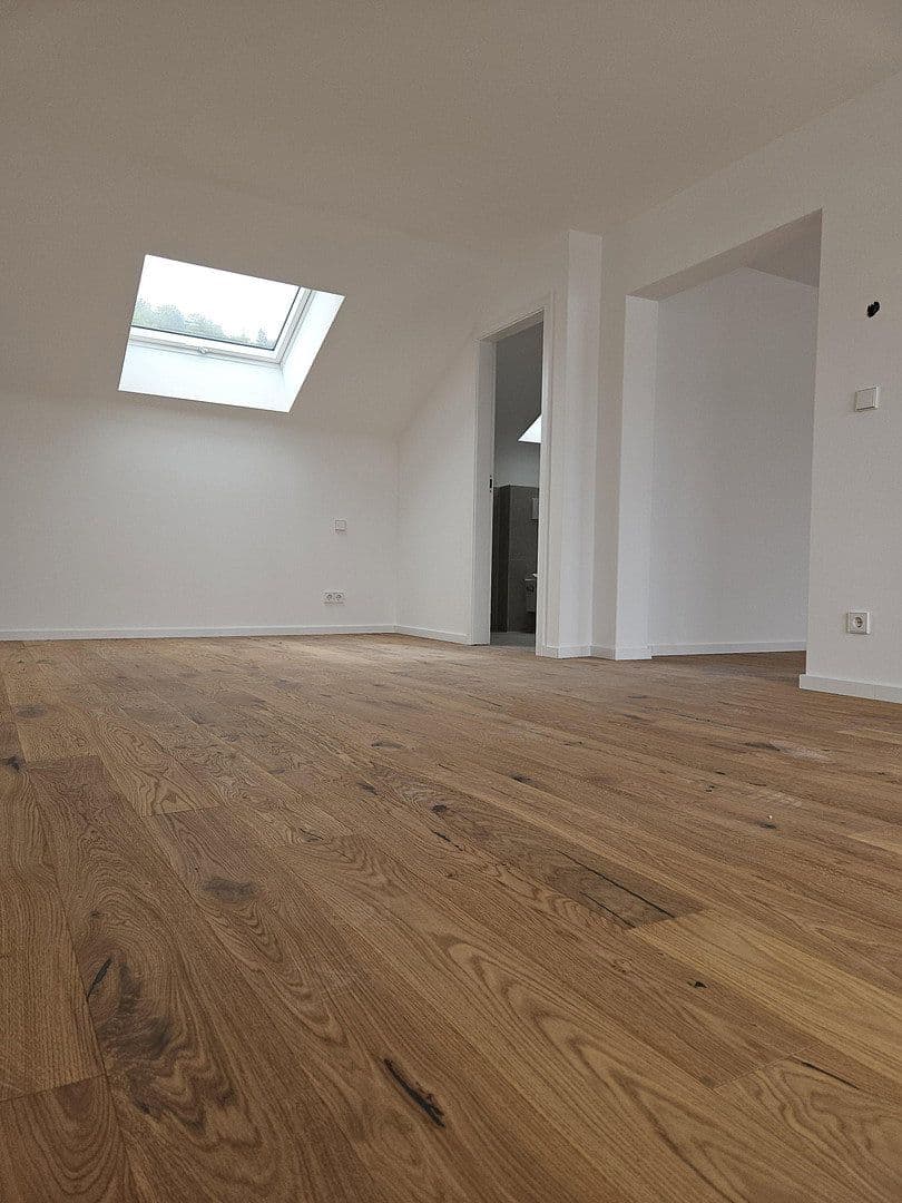 Prenájom bytu 4-izbový 110 m², Stuttgart-Wangen, Bádensko-Wurttembersko Prenájom bytu 4-izbový 110 m², Stuttgart-Wangen, Bádensko-Wurttembersko