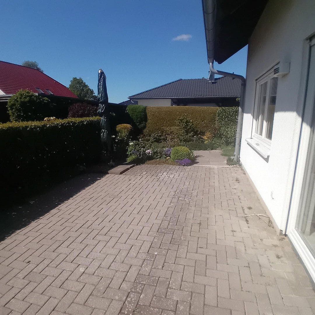 Predaj domu 120 m², pozemek 365 m², Kröpelin, Meklenbursko-Predpomoransko Predaj domu 120 m², pozemek 365 m², Kröpelin, Meklenbursko-Predpomoransko
