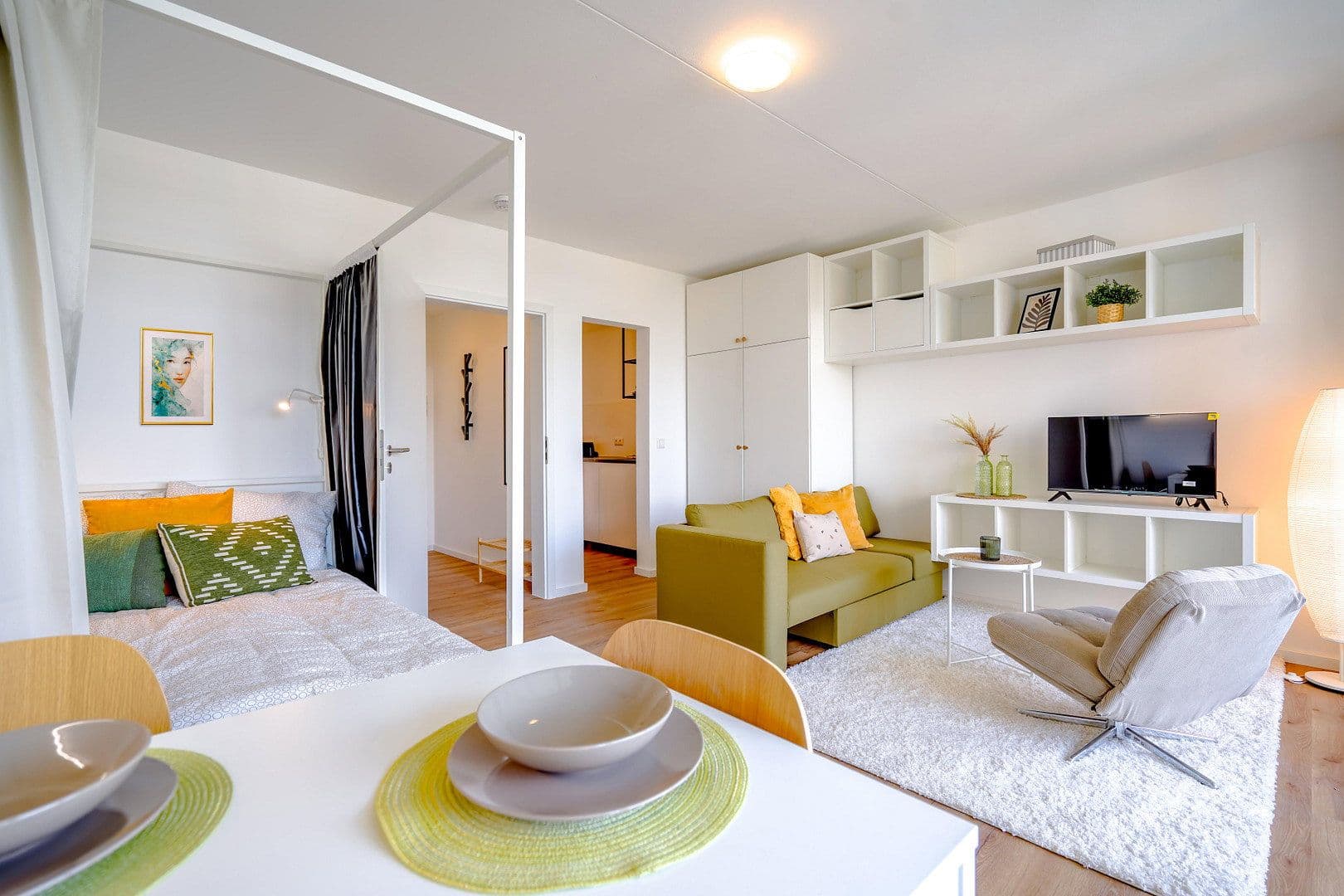 Prenájom bytu 1-izbový 34 m², Sigmund-Freud-Straße 105, Frankfurt, Hesensko Prenájom bytu 1-izbový 34 m², Sigmund-Freud-Straße 105, Frankfurt, Hesensko