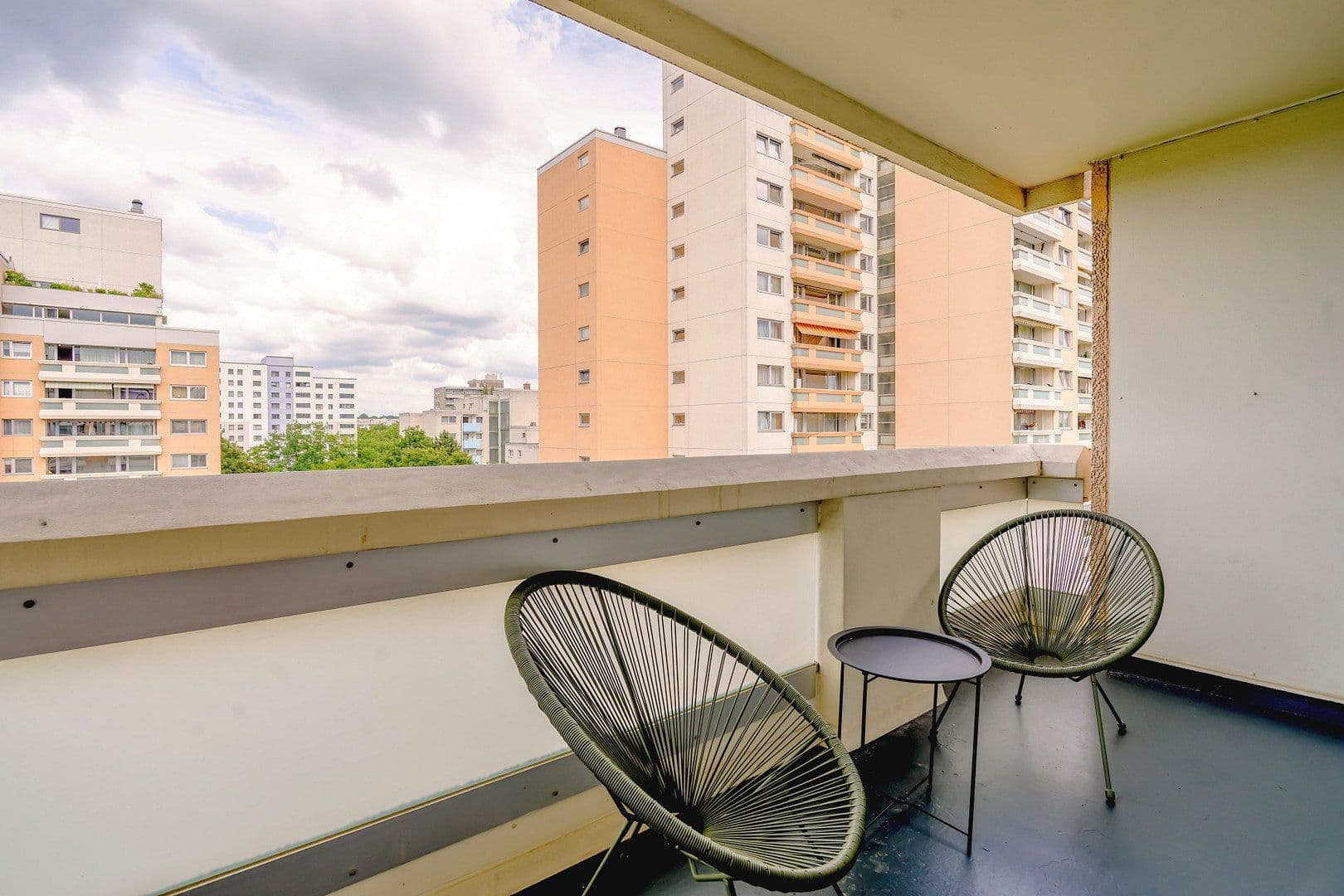 Prenájom bytu 1-izbový 34 m², Sigmund-Freud-Straße 105, Frankfurt, Hesensko Prenájom bytu 1-izbový 34 m², Sigmund-Freud-Straße 105, Frankfurt, Hesensko