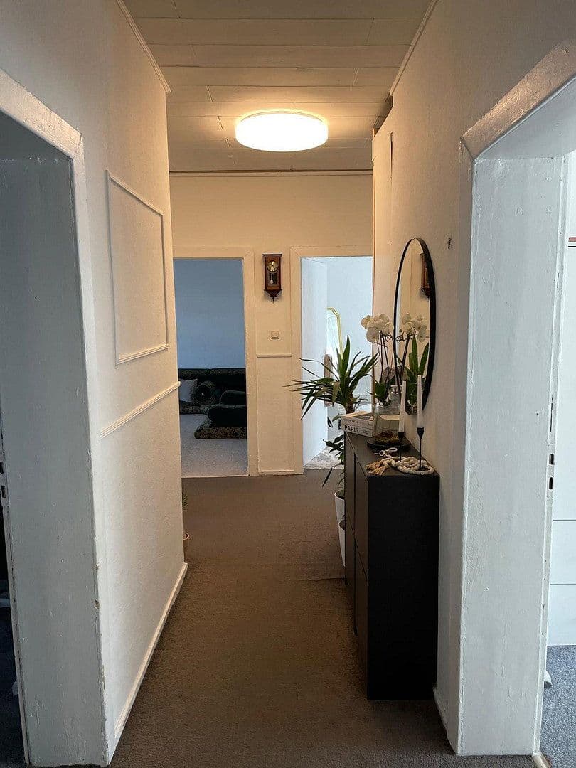 Prenájom bytu 4-izbový 90 m², Bohmter Straße 54, Osnabrück, Dolné Sasko Prenájom bytu 4-izbový 90 m², Bohmter Straße 54, Osnabrück, Dolné Sasko