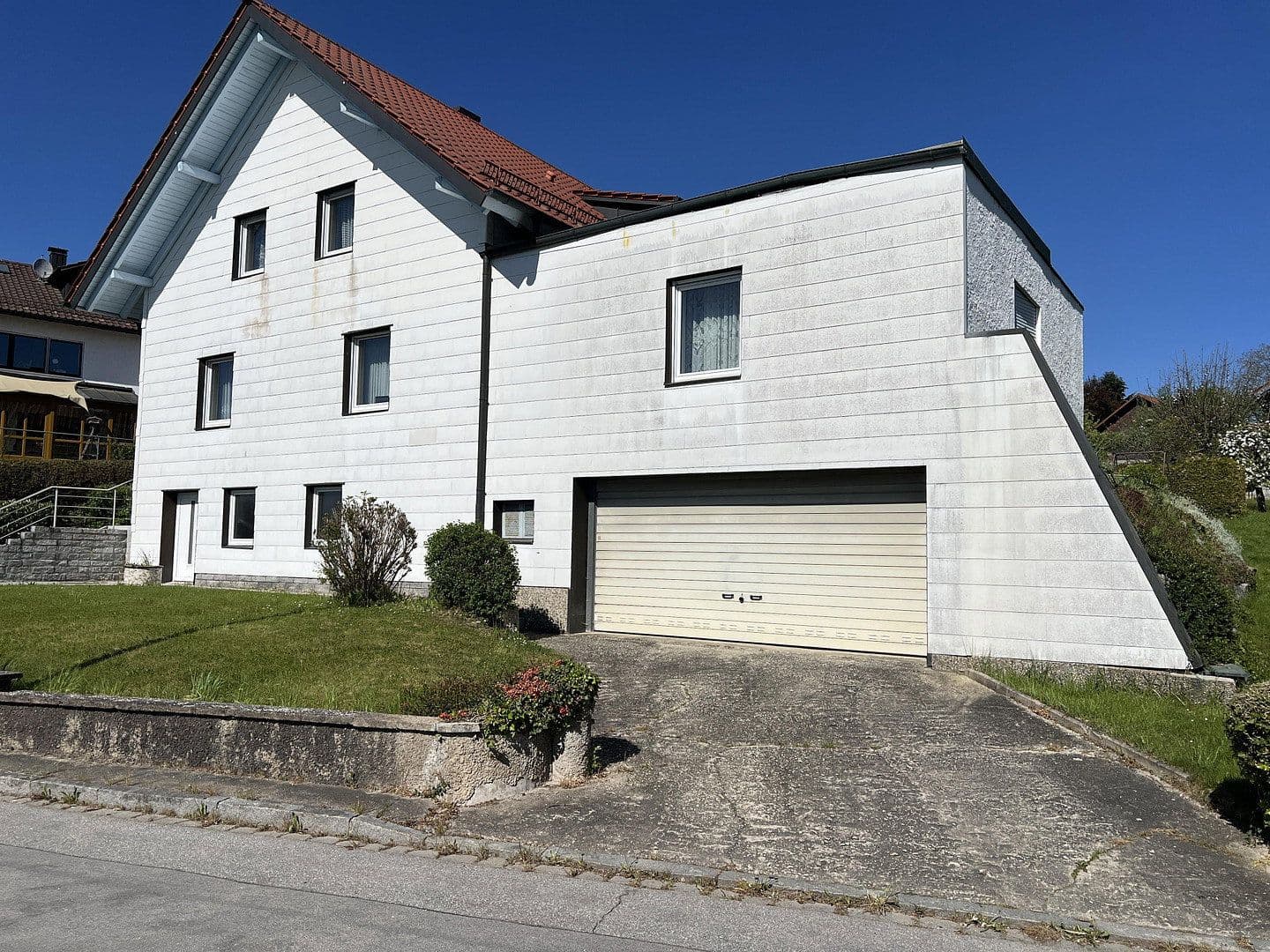 Predaj domu 211 m², pozemek 979 m², Durheimerstraße 1, Fürstenzell, Bavorsko Predaj domu 211 m², pozemek 979 m², Durheimerstraße 1, Fürstenzell, Bavorsko