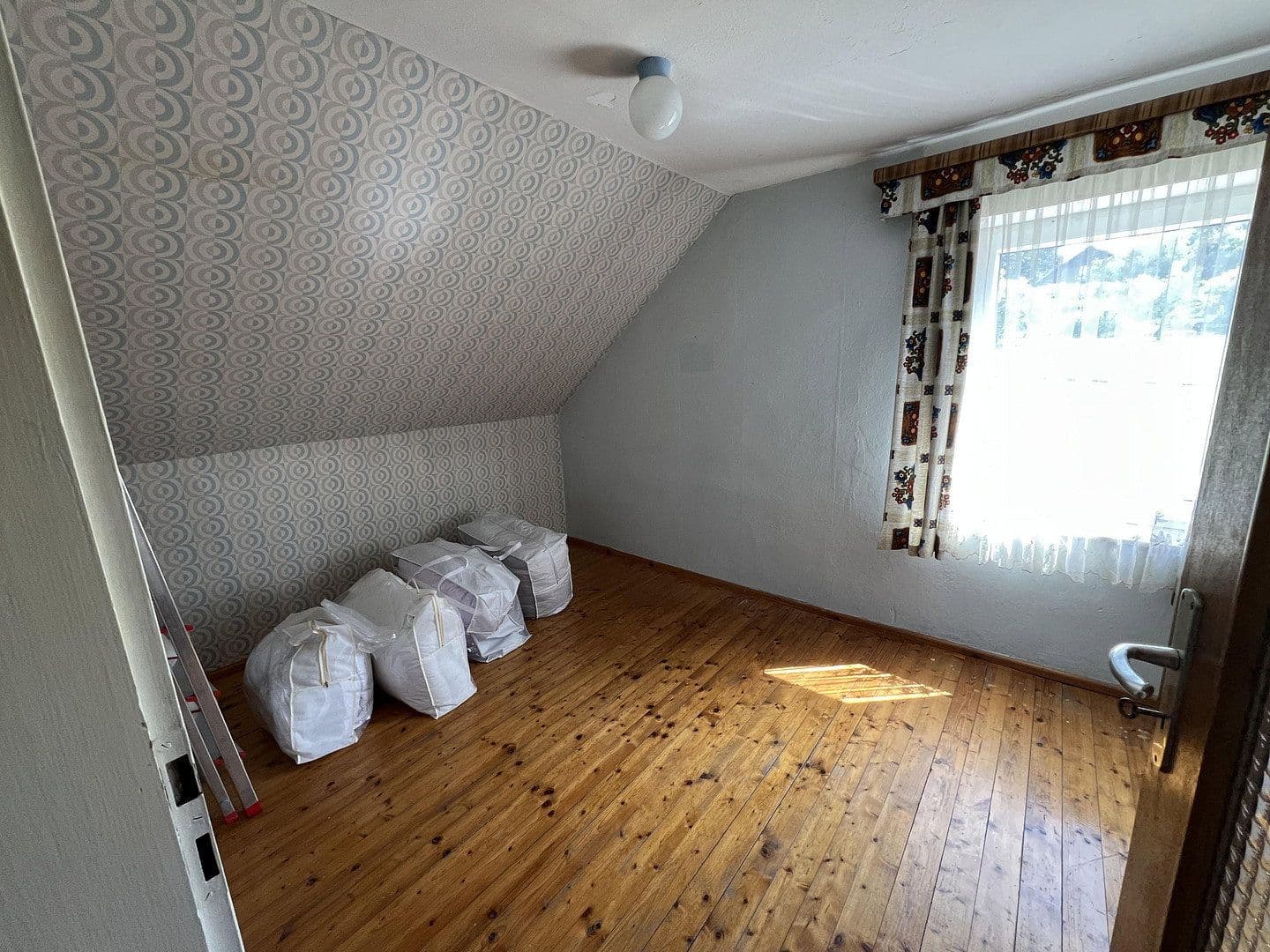 Predaj domu 211 m², pozemek 979 m², Durheimerstraße 1, Fürstenzell, Bavorsko Predaj domu 211 m², pozemek 979 m², Durheimerstraße 1, Fürstenzell, Bavorsko