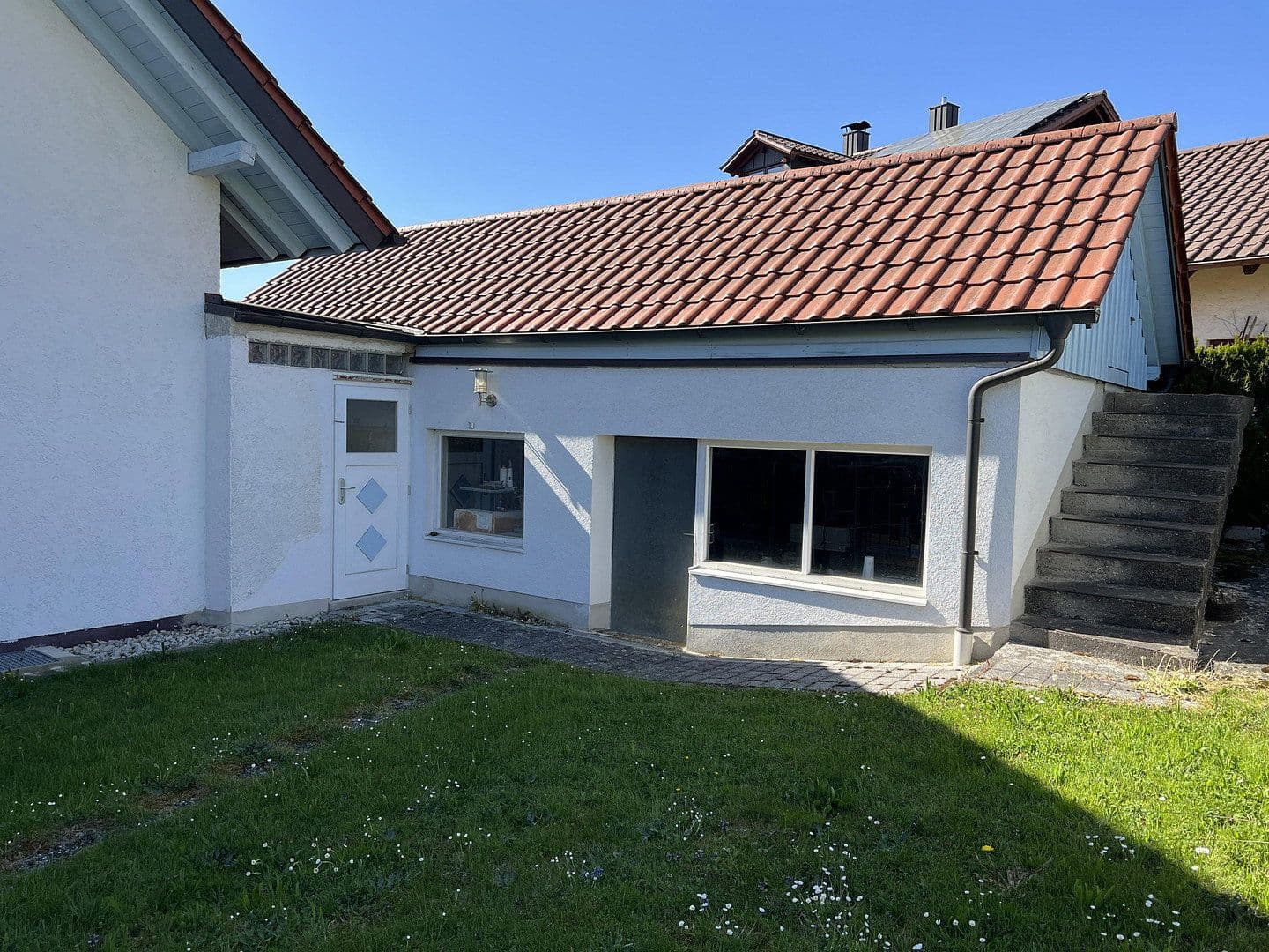 Predaj domu 211 m², pozemek 979 m², Durheimerstraße 1, Fürstenzell, Bavorsko Predaj domu 211 m², pozemek 979 m², Durheimerstraße 1, Fürstenzell, Bavorsko