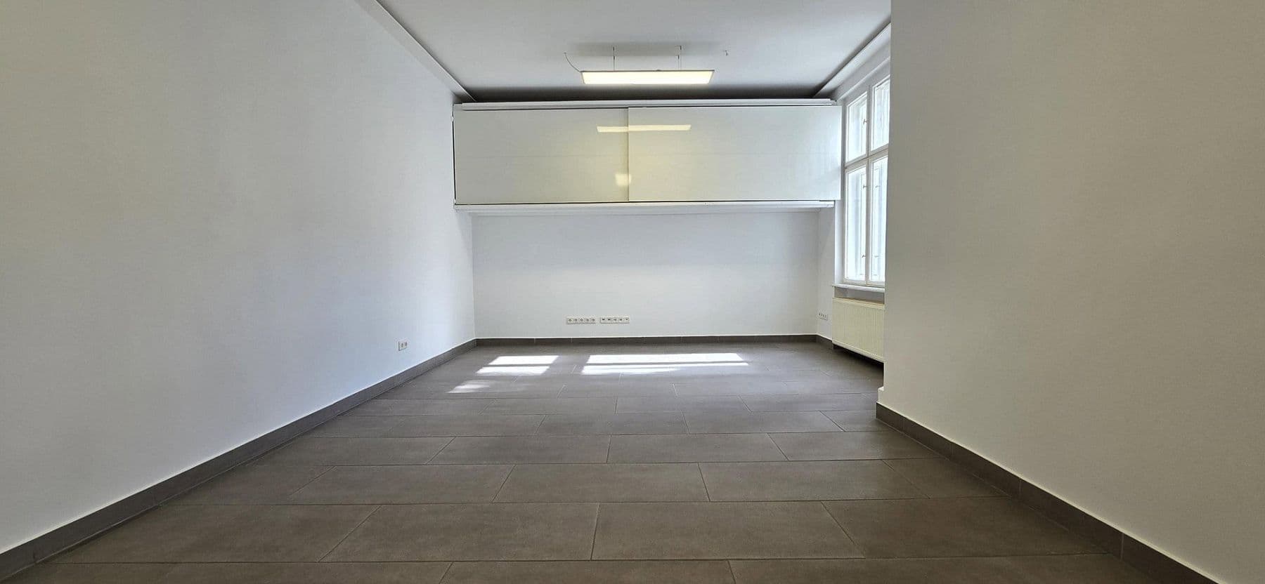 Predaj bytu 2-izbový 78 m², Schlieperstraße 70, Berlin, Berlín Predaj bytu 2-izbový 78 m², Schlieperstraße 70, Berlin, Berlín