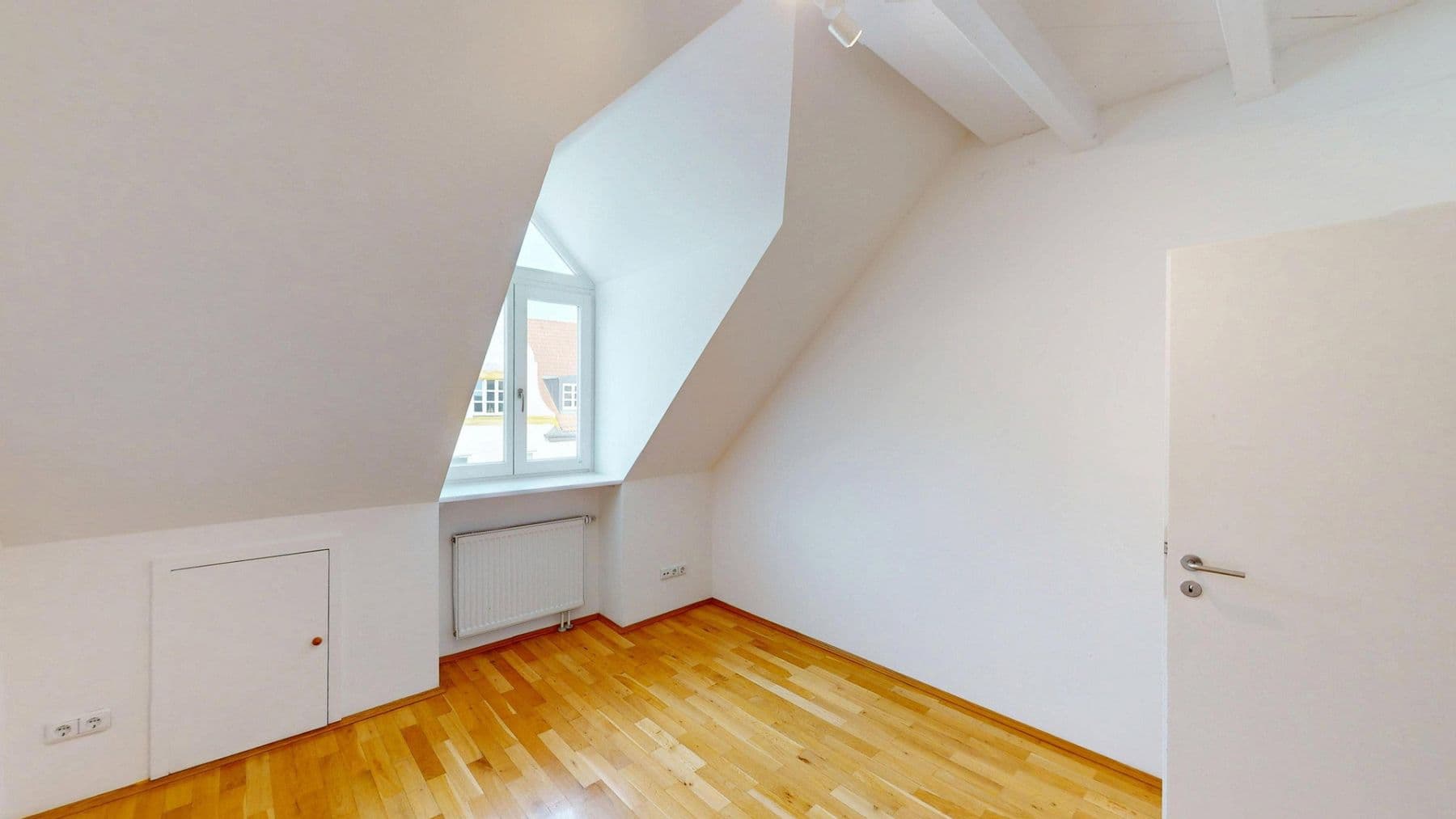 Predaj bytu 4-izbový 163 m², München, Bavorsko Predaj bytu 4-izbový 163 m², München, Bavorsko