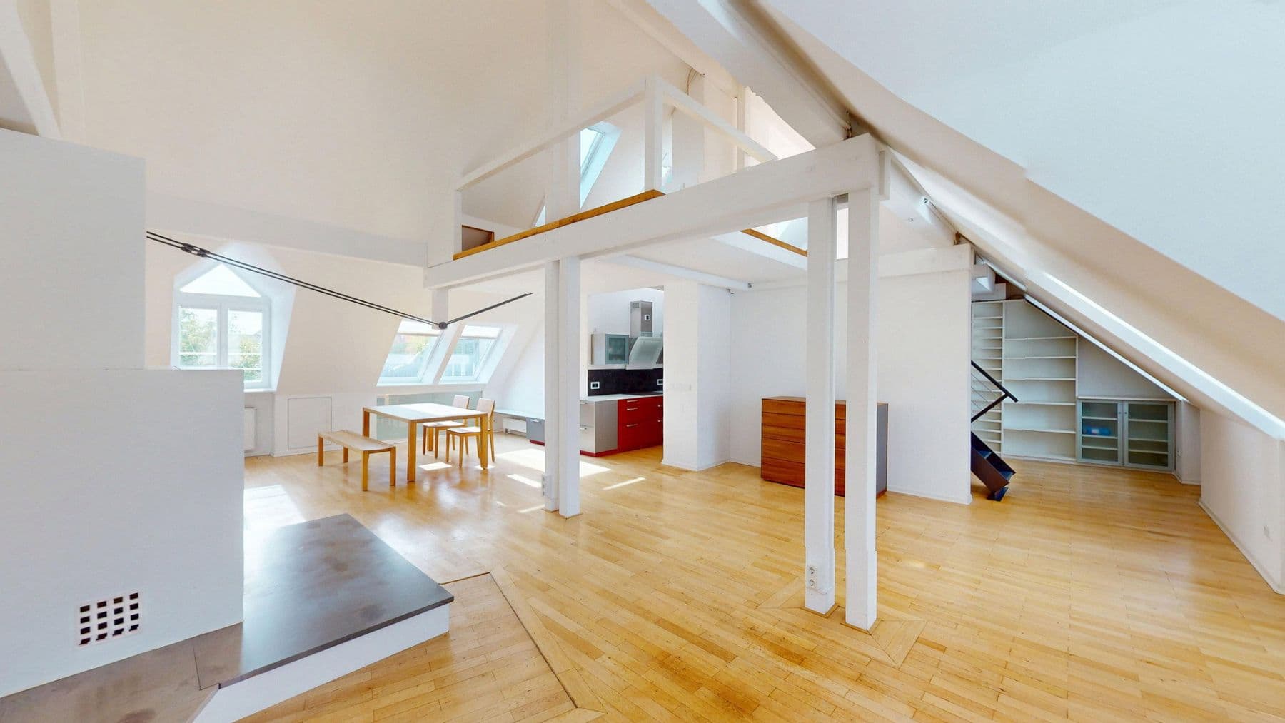 Predaj bytu 4-izbový 163 m², München, Bavorsko Predaj bytu 4-izbový 163 m², München, Bavorsko