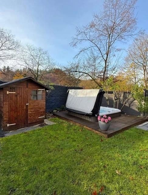 Predaj domu 128 m², pozemek 193 m², Weinheim, Bádensko-Wurttembersko Predaj domu 128 m², pozemek 193 m², Weinheim, Bádensko-Wurttembersko