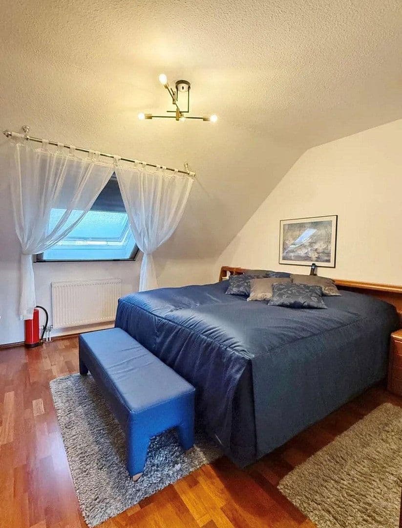 Predaj domu 128 m², pozemek 193 m², Weinheim, Bádensko-Wurttembersko Predaj domu 128 m², pozemek 193 m², Weinheim, Bádensko-Wurttembersko