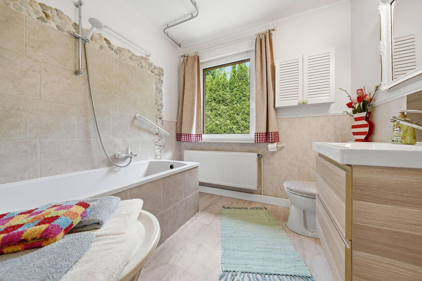 Predaj domu 105 m², pozemek 1.267 m², Falkensee, Brandenbursko Predaj domu 105 m², pozemek 1.267 m², Falkensee, Brandenbursko