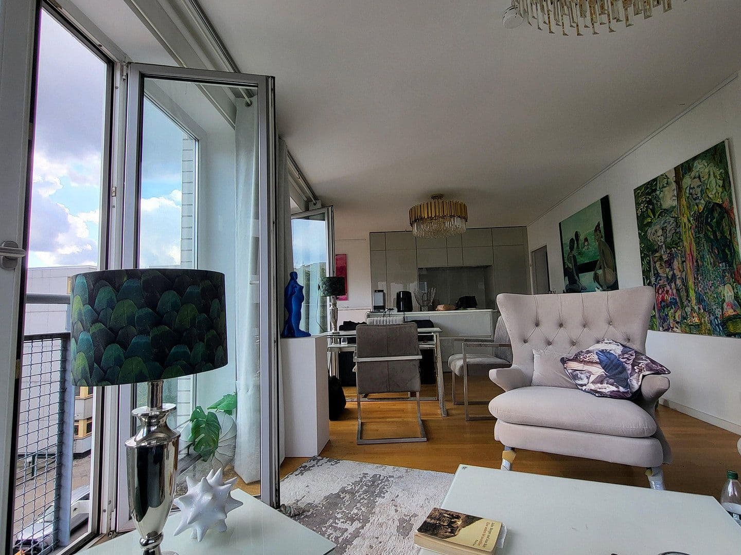 Predaj bytu 2-izbový 63 m², Berlin, Berlín Predaj bytu 2-izbový 63 m², Berlin, Berlín