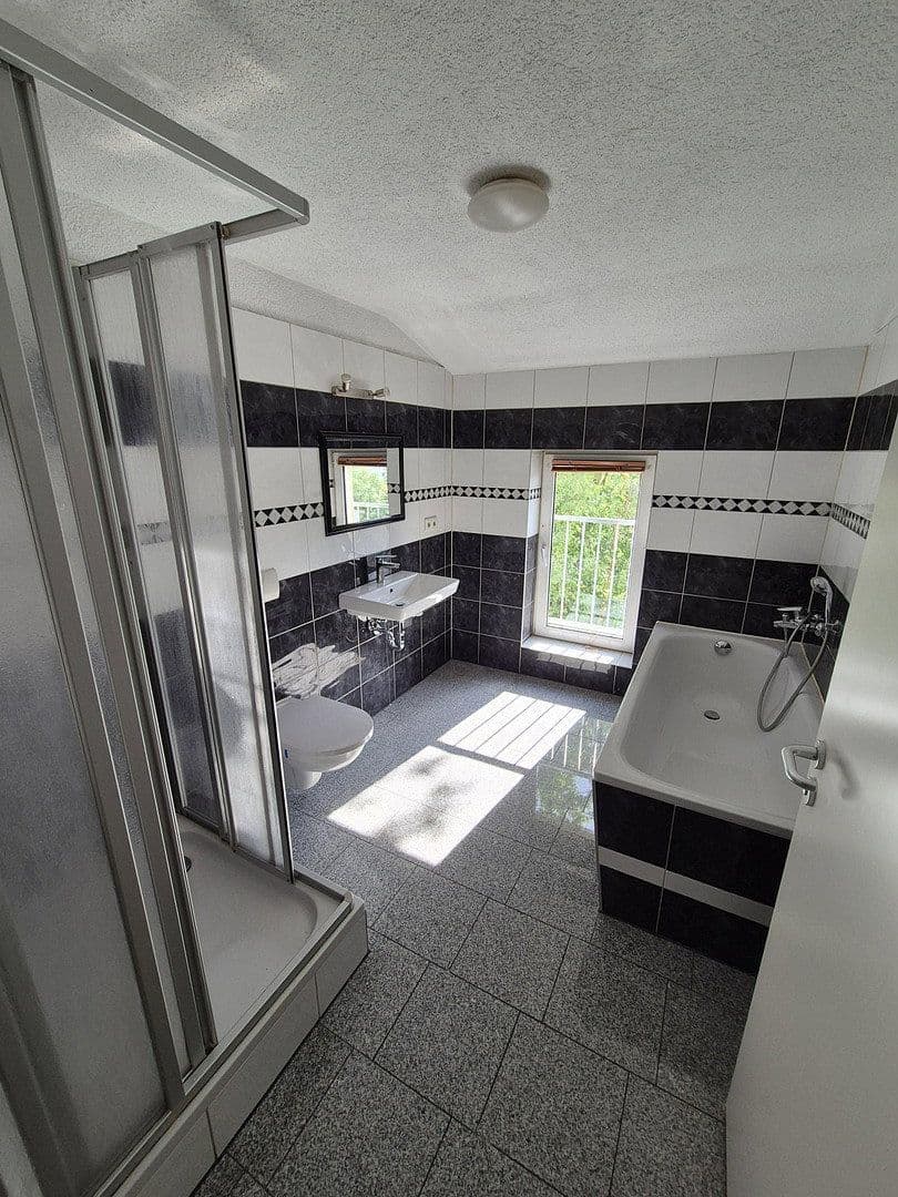 Prenájom bytu 2-izbový 52 m², Friedrich-Engels-Str. 37, Fürstenwalde/Spree, Brandenbursko Prenájom bytu 2-izbový 52 m², Friedrich-Engels-Str. 37, Fürstenwalde/Spree, Brandenbursko