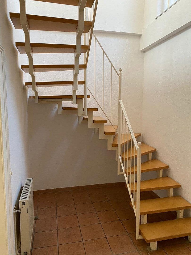 Prenájom bytu 10 m², Schenkendorfstr. 18, Koblenz, Porýnie-Falcko Prenájom bytu 10 m², Schenkendorfstr. 18, Koblenz, Porýnie-Falcko