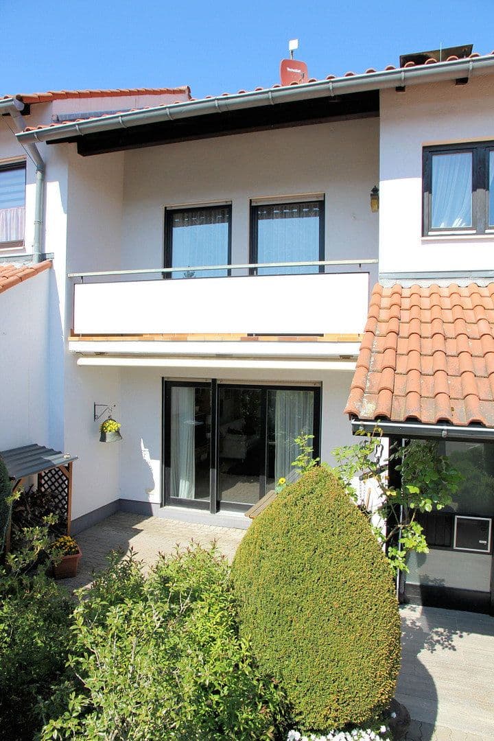 Predaj domu 151 m², pozemek 301 m², Bad Nauheim, Hesensko Predaj domu 151 m², pozemek 301 m², Bad Nauheim, Hesensko