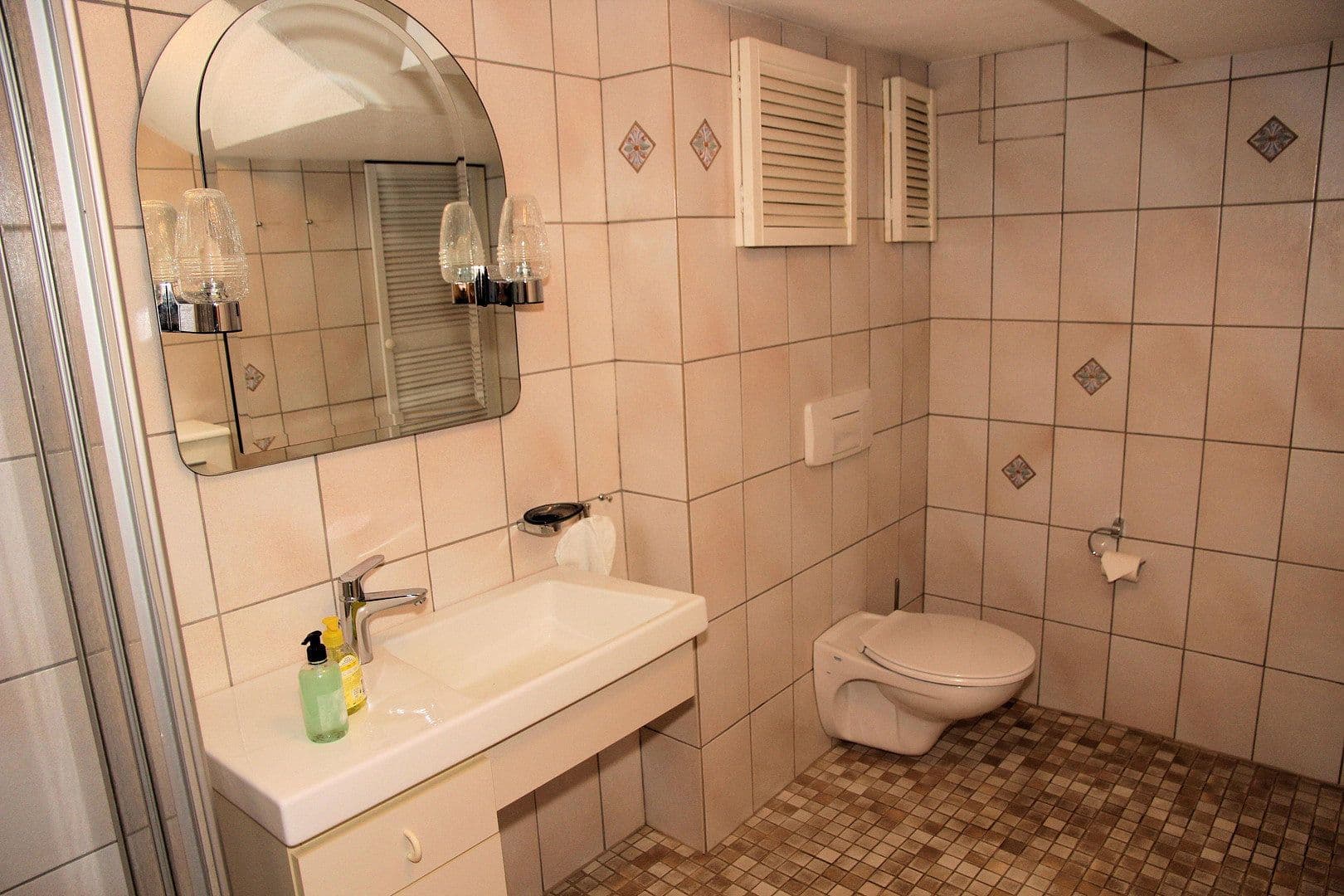 Predaj domu 151 m², pozemek 301 m², Bad Nauheim, Hesensko Predaj domu 151 m², pozemek 301 m², Bad Nauheim, Hesensko