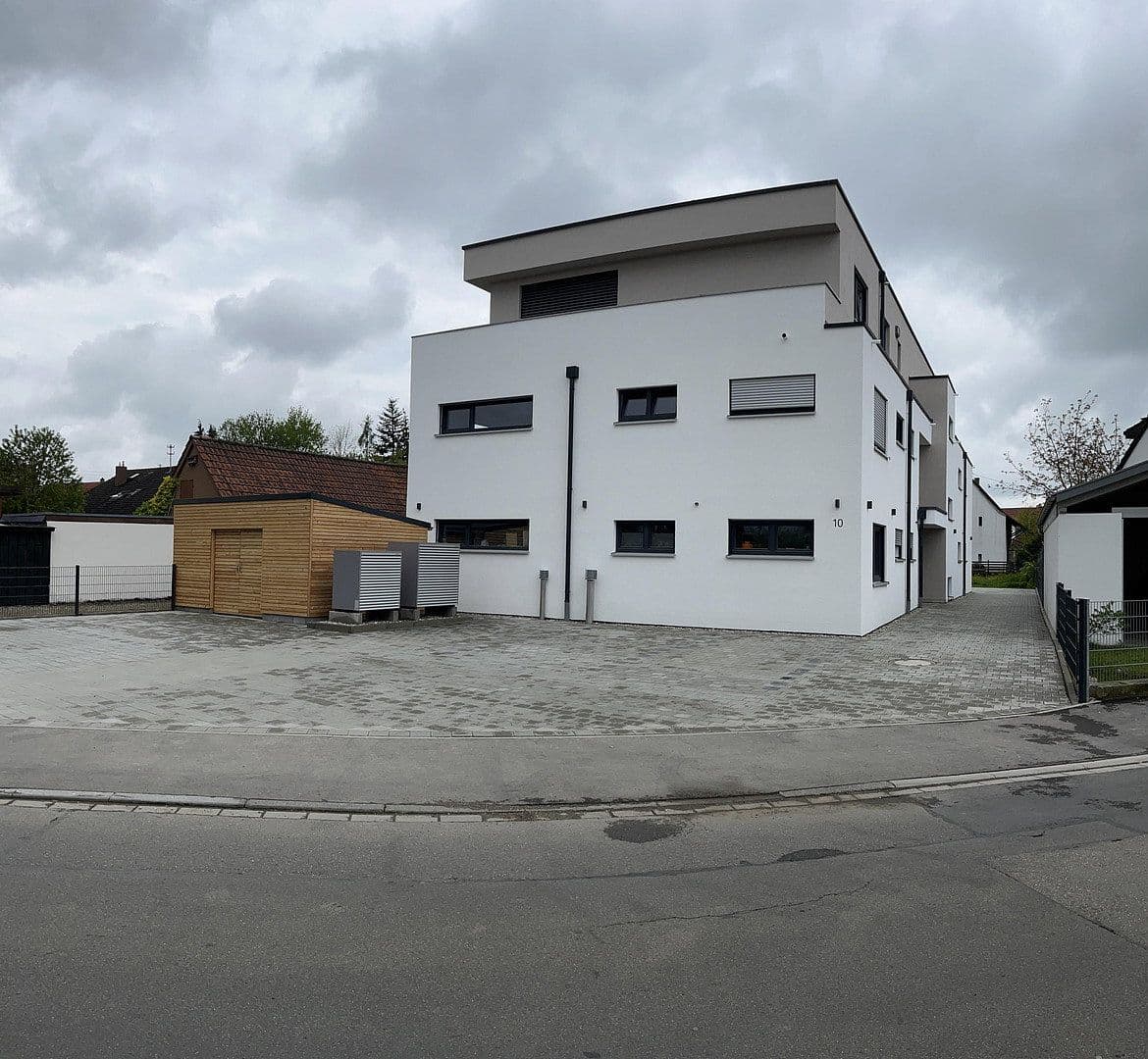Prenájom bytu 3-izbový 101 m², Dietenheim, Bádensko-Wurttembersko Prenájom bytu 3-izbový 101 m², Dietenheim, Bádensko-Wurttembersko
