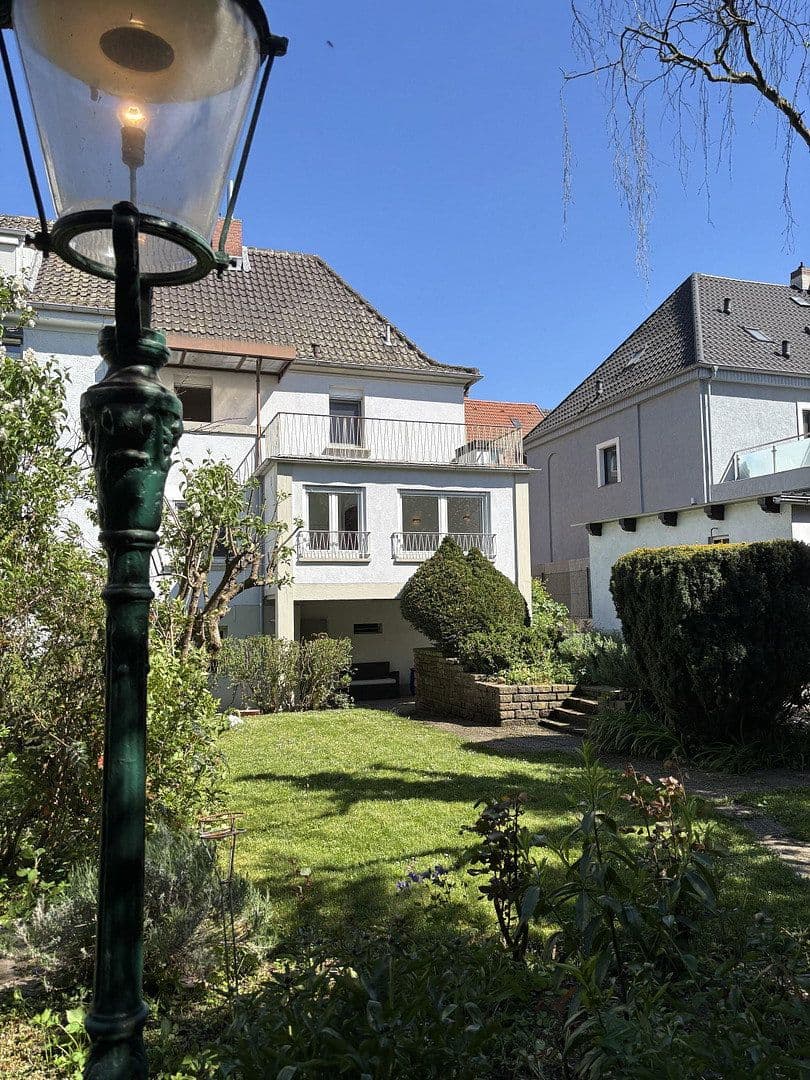 Predaj domu 134 m², pozemek 721 m², Ludwigshafen am Rhein, Porýnie-Falcko Predaj domu 134 m², pozemek 721 m², Ludwigshafen am Rhein, Porýnie-Falcko