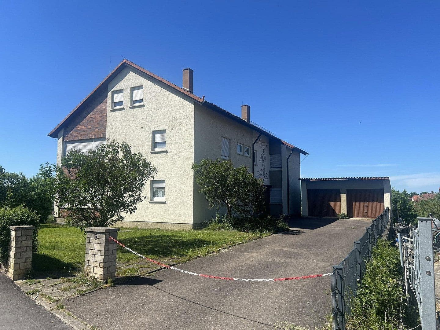 Predaj domu 322 m², pozemek 900 m², Eschenbach, Bádensko-Wurttembersko Predaj domu 322 m², pozemek 900 m², Eschenbach, Bádensko-Wurttembersko