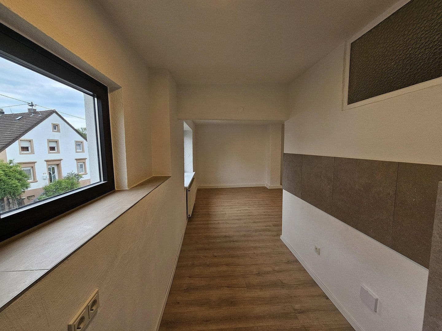 Prenájom bytu 2-izbový 48 m², Brückenstraße 26, Schiffweiler, Sársko Prenájom bytu 2-izbový 48 m², Brückenstraße 26, Schiffweiler, Sársko