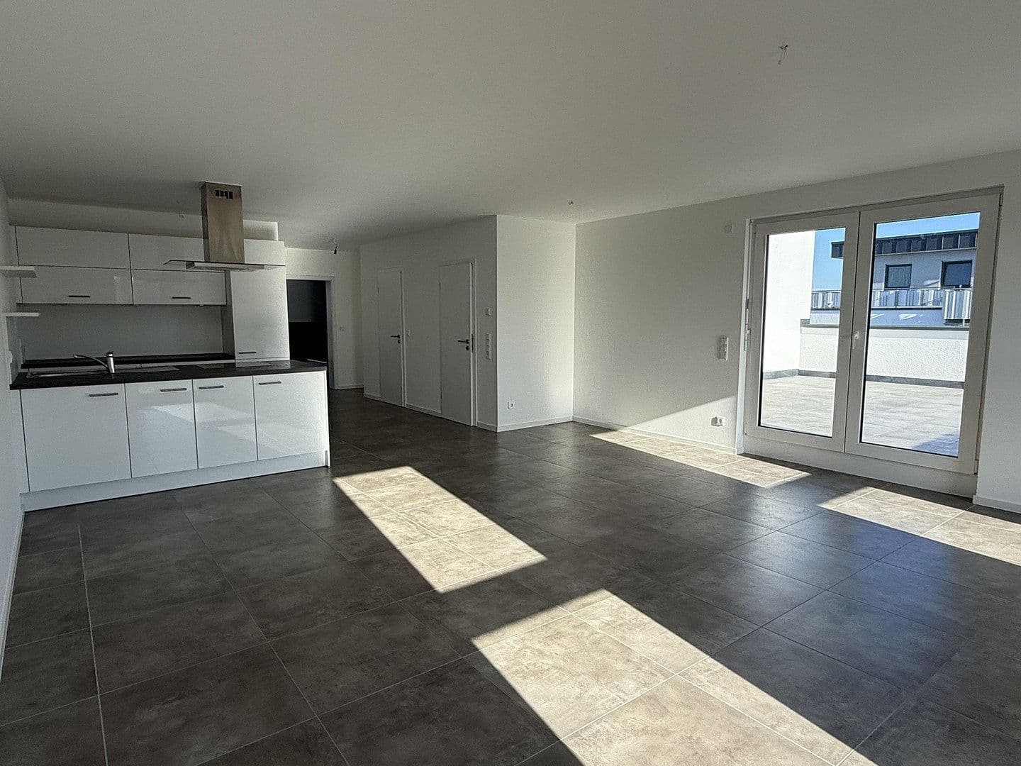 Prenájom bytu 5-izbový 134 m², Würzburger Straße 37, Erlensee, Hesensko Prenájom bytu 5-izbový 134 m², Würzburger Straße 37, Erlensee, Hesensko