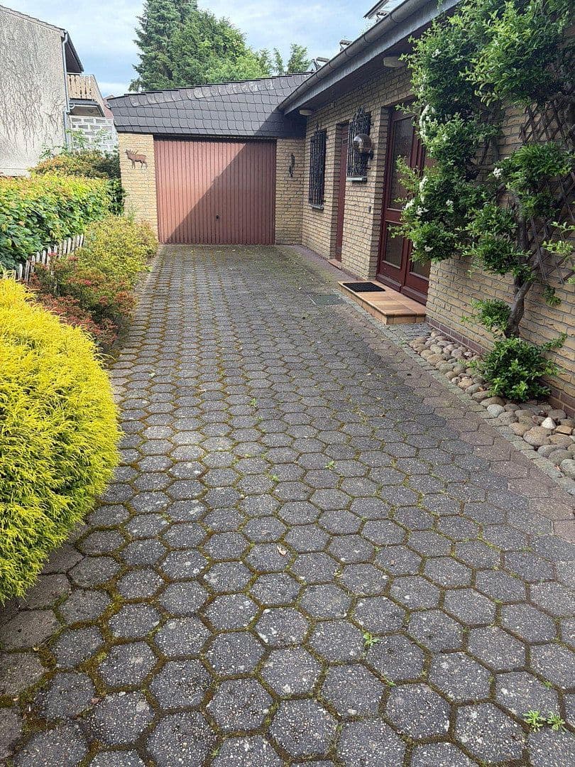 Predaj domu 208 m², pozemek 646 m², Schwanewede, Dolné Sasko Predaj domu 208 m², pozemek 646 m², Schwanewede, Dolné Sasko