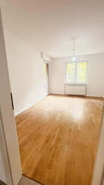 Prenájom bytu 3-izbový 84 m², Friedrich-Karl-Str. 3, Mannheim-Oststadt, Bádensko-Wurttembersko Prenájom bytu 3-izbový 84 m², Friedrich-Karl-Str. 3, Mannheim-Oststadt, Bádensko-Wurttembersko