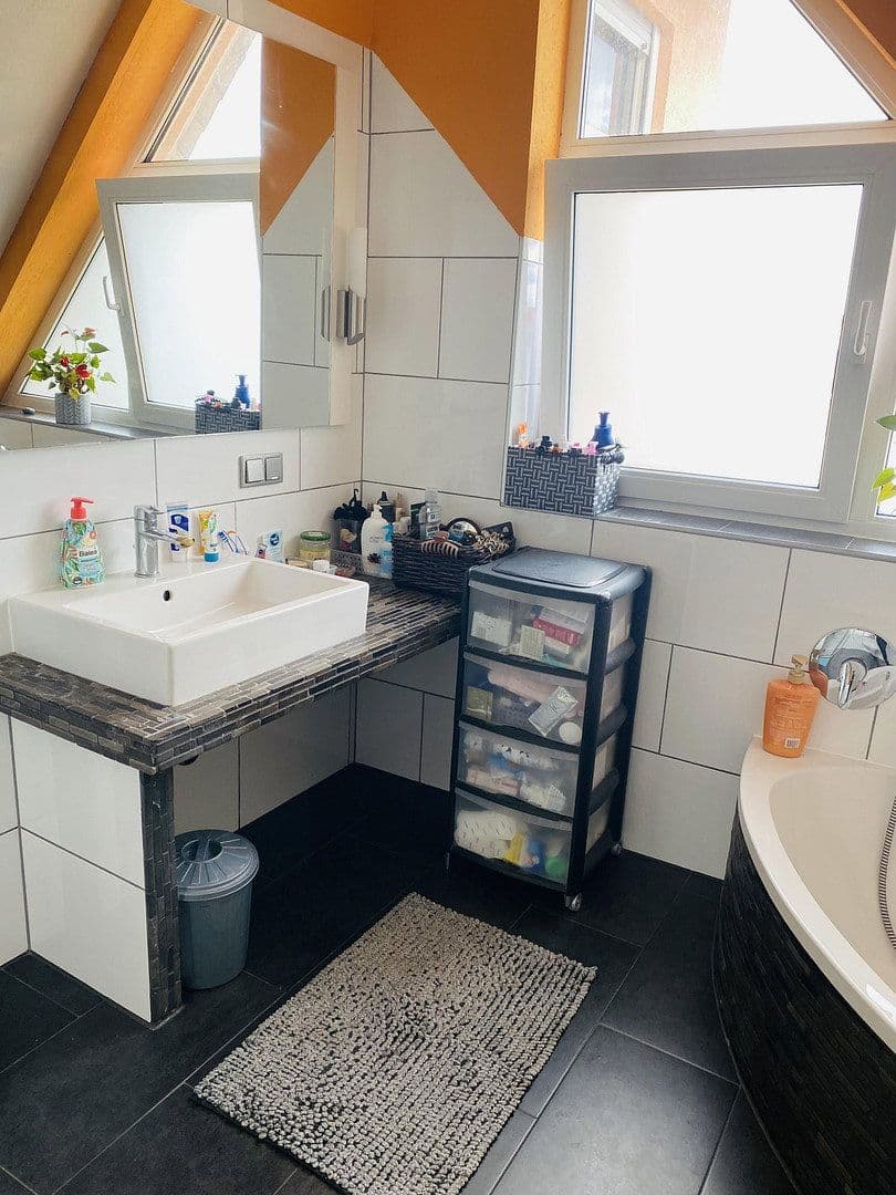 Predaj domu 155 m², pozemek 208 m², Groß-Zimmern, Hesensko Predaj domu 155 m², pozemek 208 m², Groß-Zimmern, Hesensko