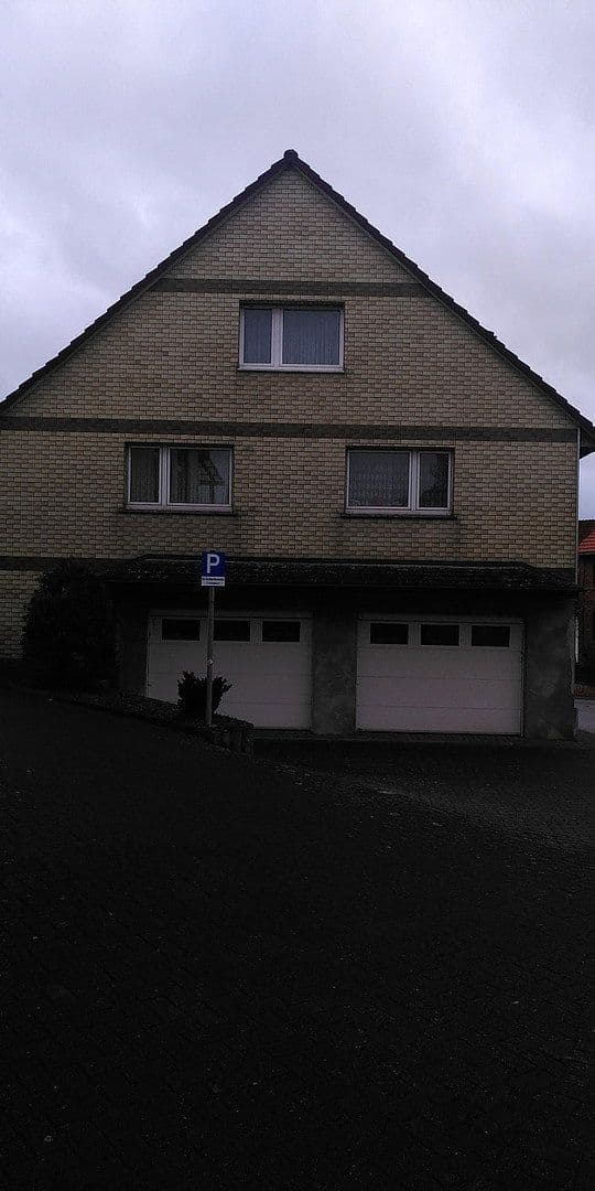 Predaj domu 360 m², pozemek 400 m², Diemelsee, Hesensko Predaj domu 360 m², pozemek 400 m², Diemelsee, Hesensko