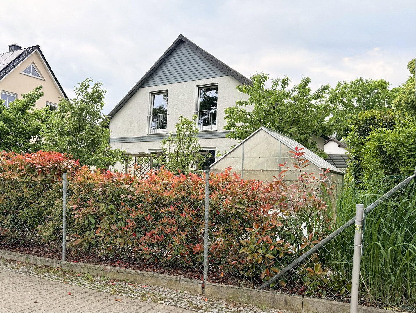 Predaj domu 119 m², pozemek 399 m², Neuenhagen bei Berlin, Brandenbursko Predaj domu 119 m², pozemek 399 m², Neuenhagen bei Berlin, Brandenbursko