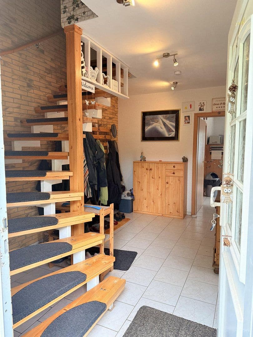 Predaj domu 119 m², pozemek 399 m², Neuenhagen bei Berlin, Brandenbursko Predaj domu 119 m², pozemek 399 m², Neuenhagen bei Berlin, Brandenbursko