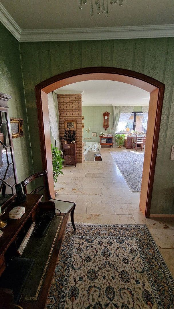 Predaj domu 184 m², pozemek 1.045 m², Schulstrasse 42, Königswinter, Severné Porýnie - Westfálsko Predaj domu 184 m², pozemek 1.045 m², Schulstrasse 42, Königswinter, Severné Porýnie - Westfálsko