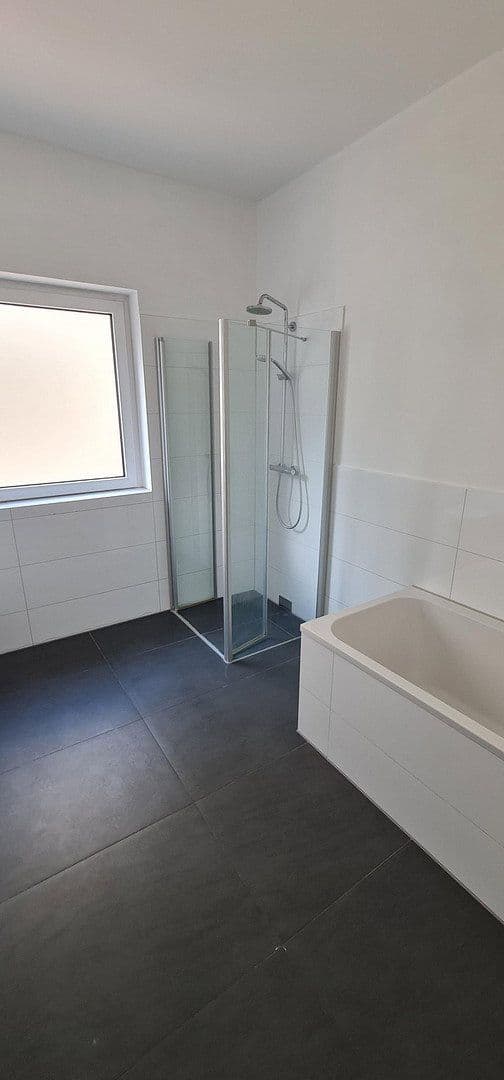 Prenájom bytu 2-izbový 73 m², Am Gutspark 2, Berlin, Berlín Prenájom bytu 2-izbový 73 m², Am Gutspark 2, Berlin, Berlín