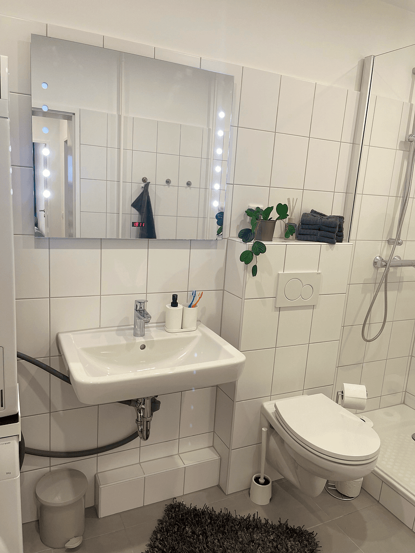 Prenájom bytu 5-izbový 118 m², Hamburg, Hamburg Prenájom bytu 5-izbový 118 m², Hamburg, Hamburg