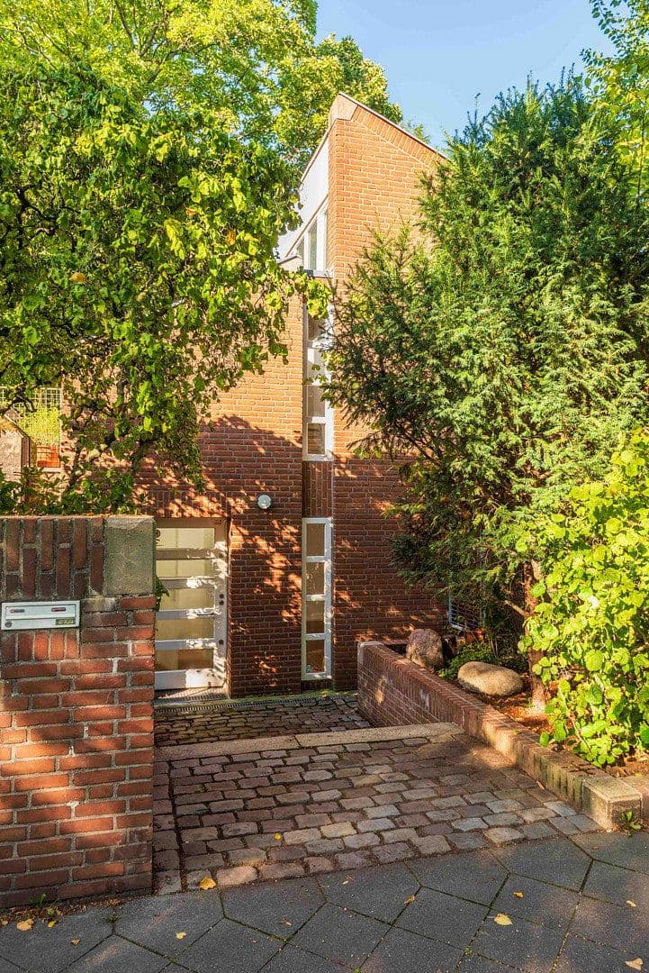 Prenájom domu 100 m², pozemek 363 m², Mörsenbroicher Weg 114a, Düsseldorf, Severné Porýnie - Westfálsko Prenájom domu 100 m², pozemek 363 m², Mörsenbroicher Weg 114a, Düsseldorf, Severné Porýnie - Westfálsko