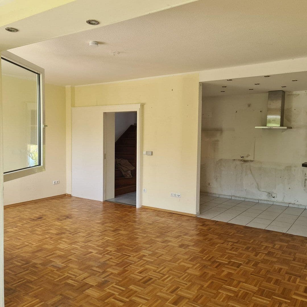 Predaj domu 193 m², pozemek 582 m², Kelzenberger Weg 35, Köln, Severné Porýnie - Westfálsko Predaj domu 193 m², pozemek 582 m², Kelzenberger Weg 35, Köln, Severné Porýnie - Westfálsko