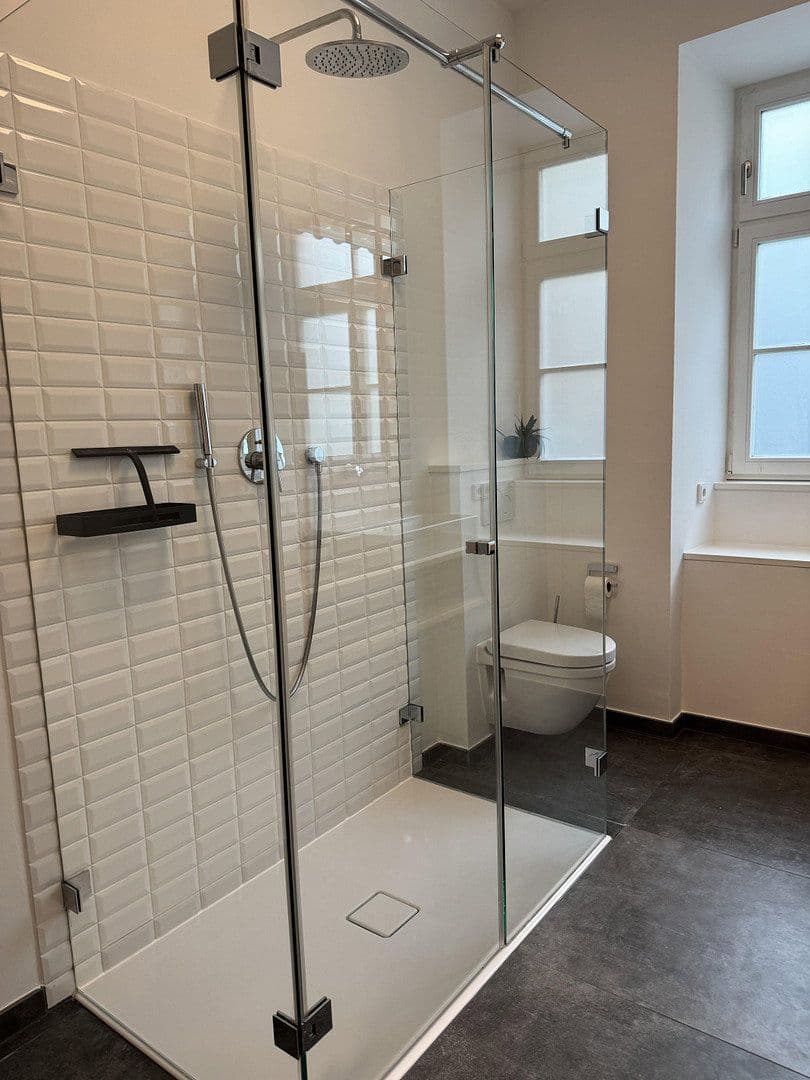 Prenájom bytu 2-izbový 73 m², München, Bavorsko Prenájom bytu 2-izbový 73 m², München, Bavorsko